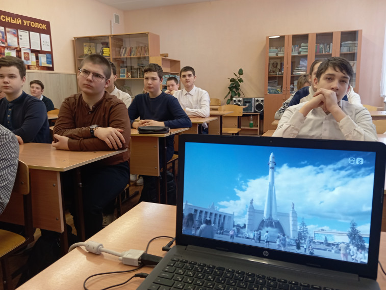 "Россия индустриальная: тяжелая промышленность и машиностроение".